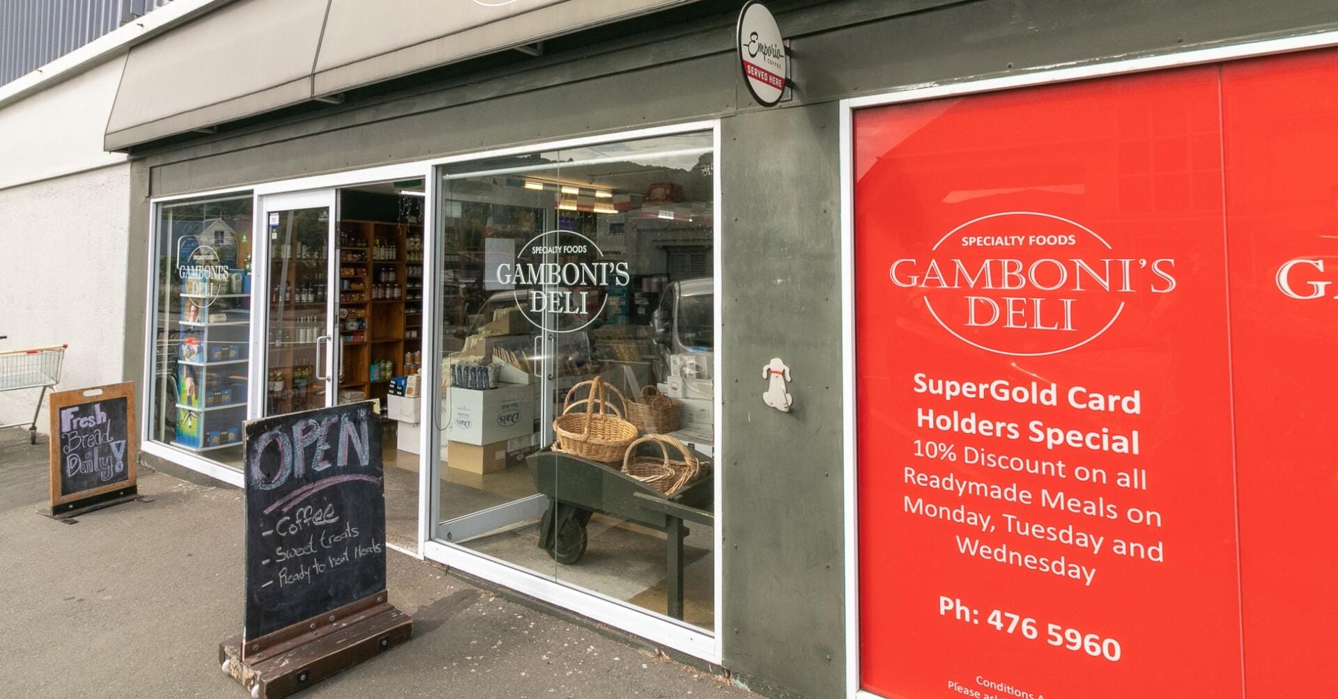 exterior-photo-of-gambonis-deli