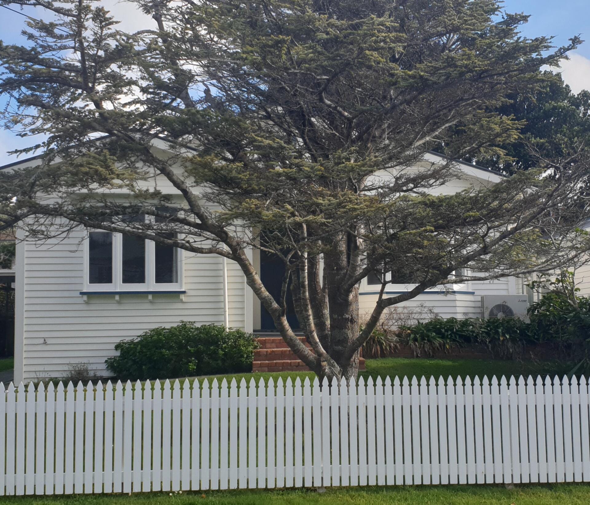 Exterior photo of Integro