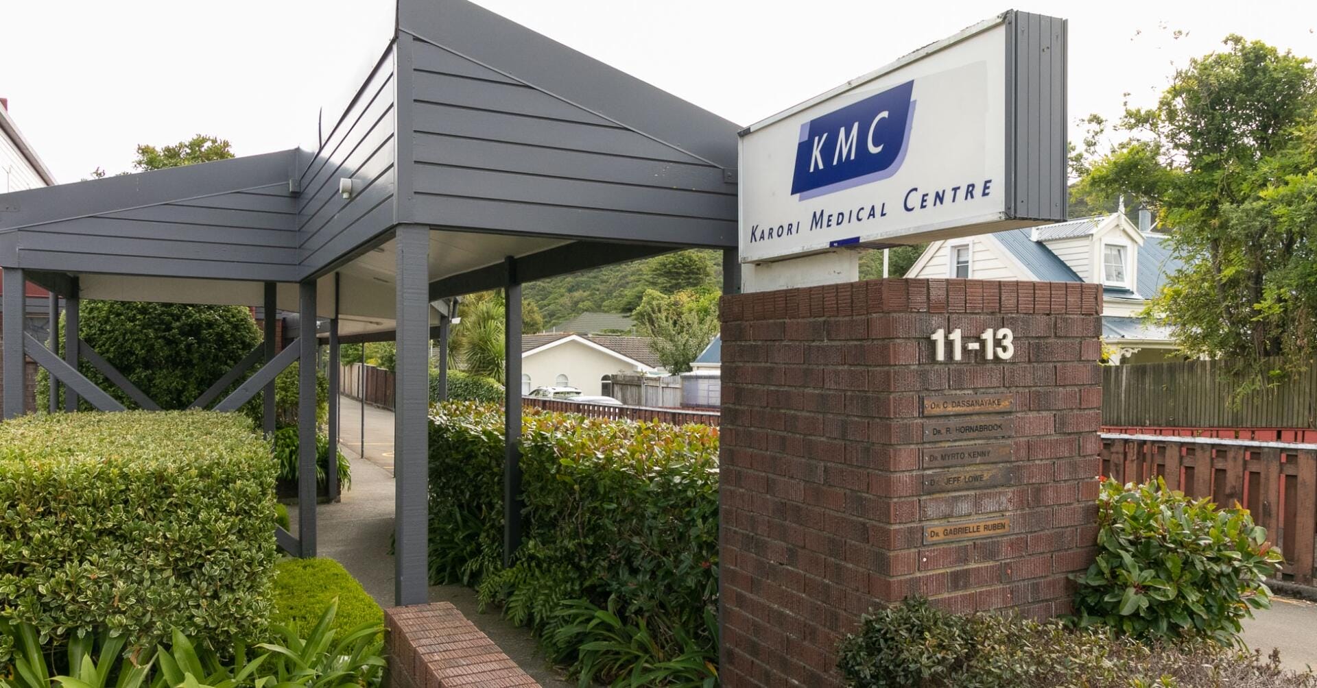 exterior-photo-of-karori-medical-centre