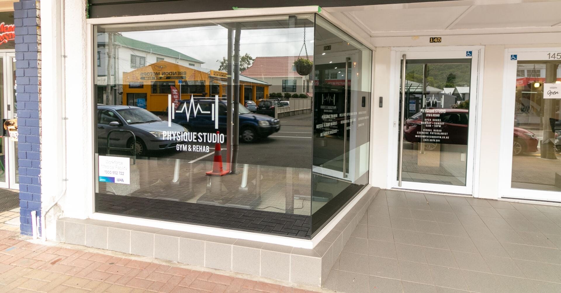 exterior-photo-of-physique-studio