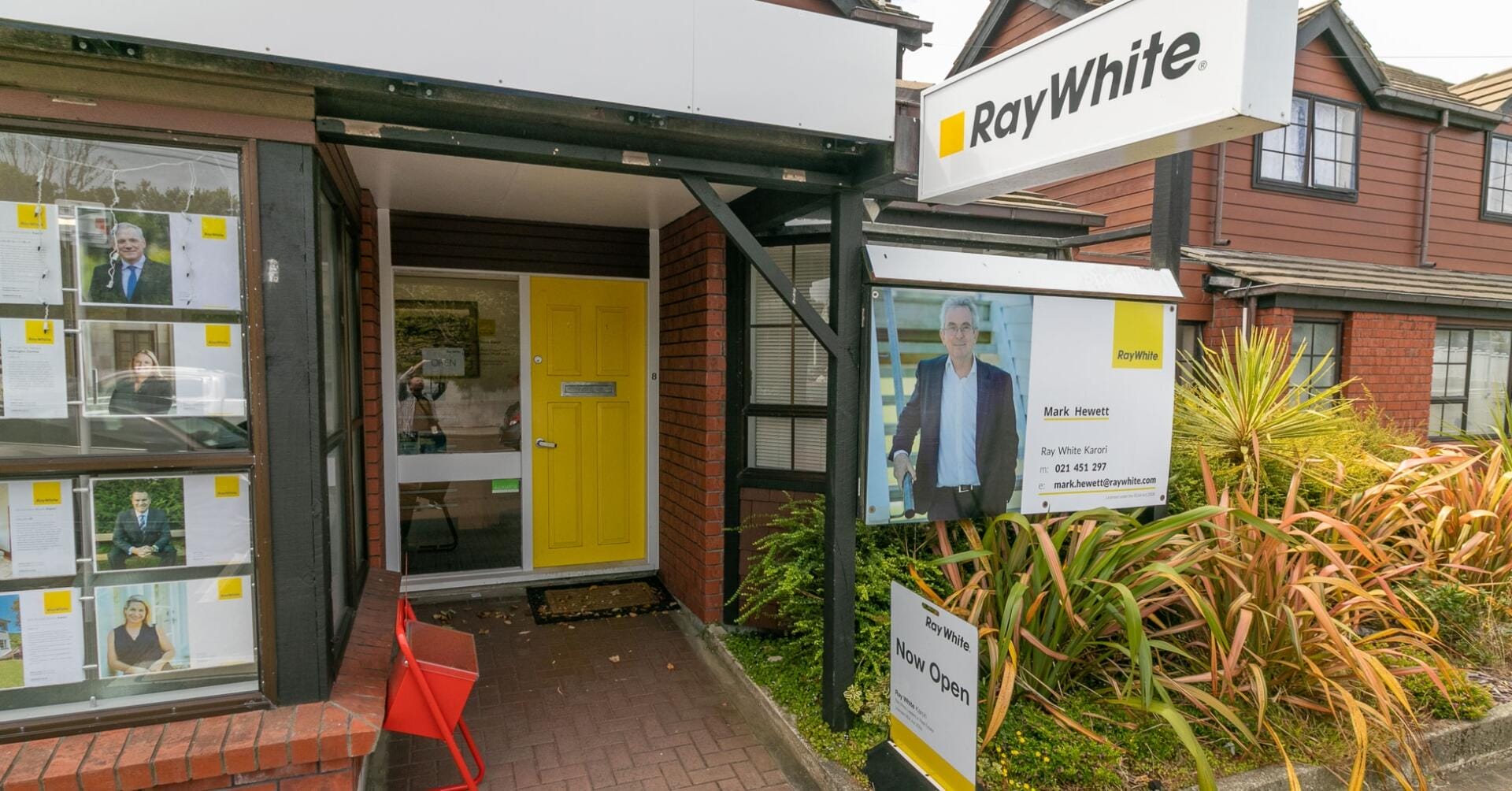 Exterior photo of Ray White Karori