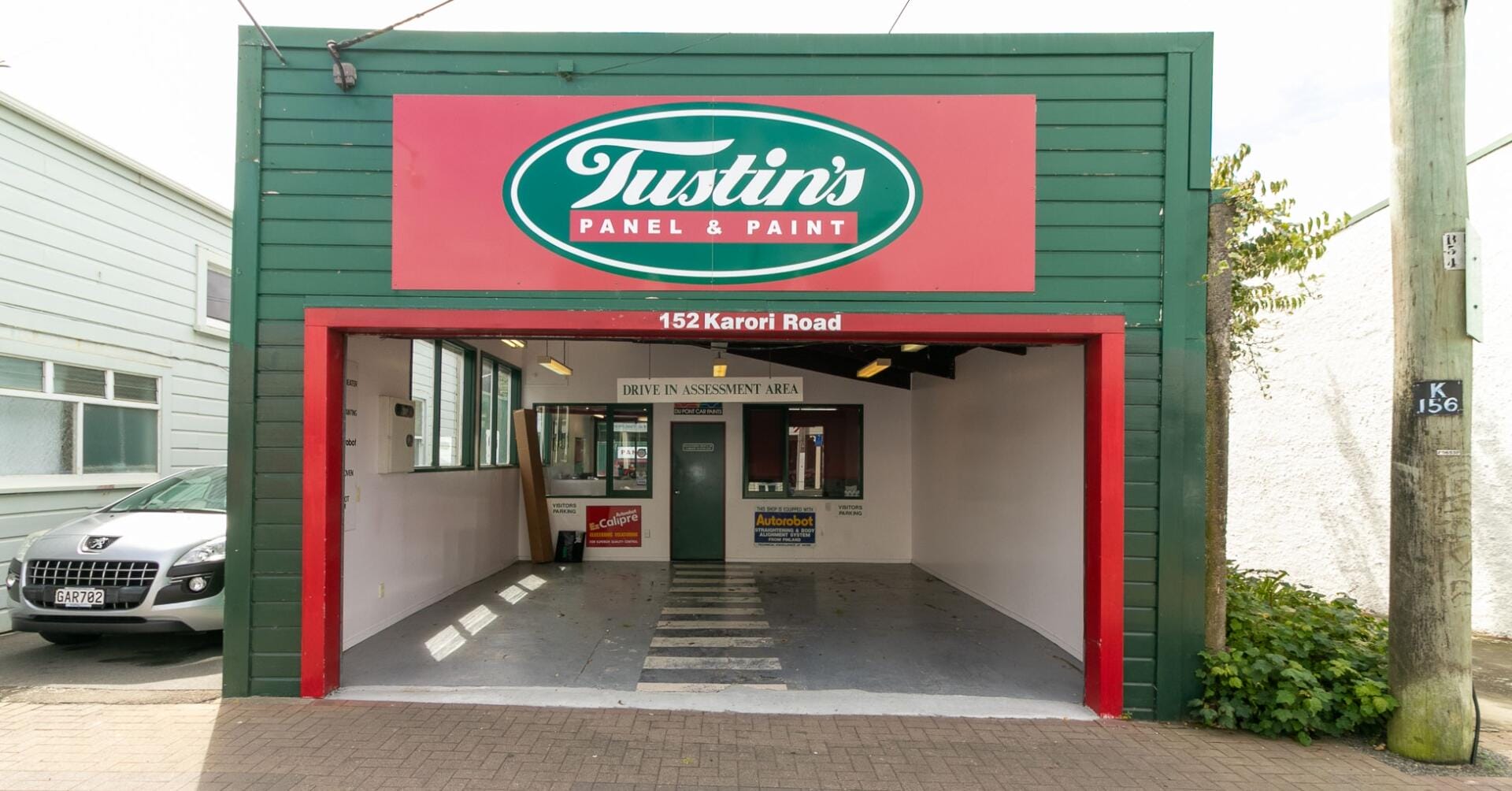 exterior-photo-of-tustins-panel-paint